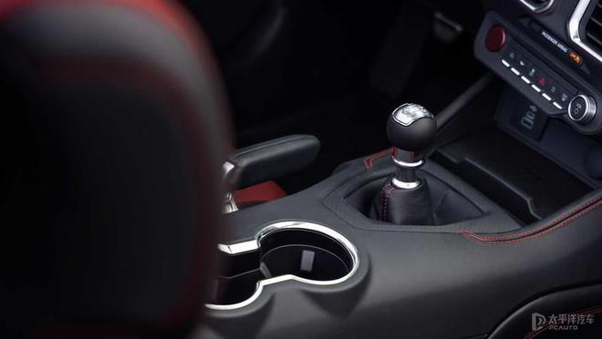 新一代福特Mustang震撼发布 V8引擎绝唱，座椅减震器带来全新驾乘体验